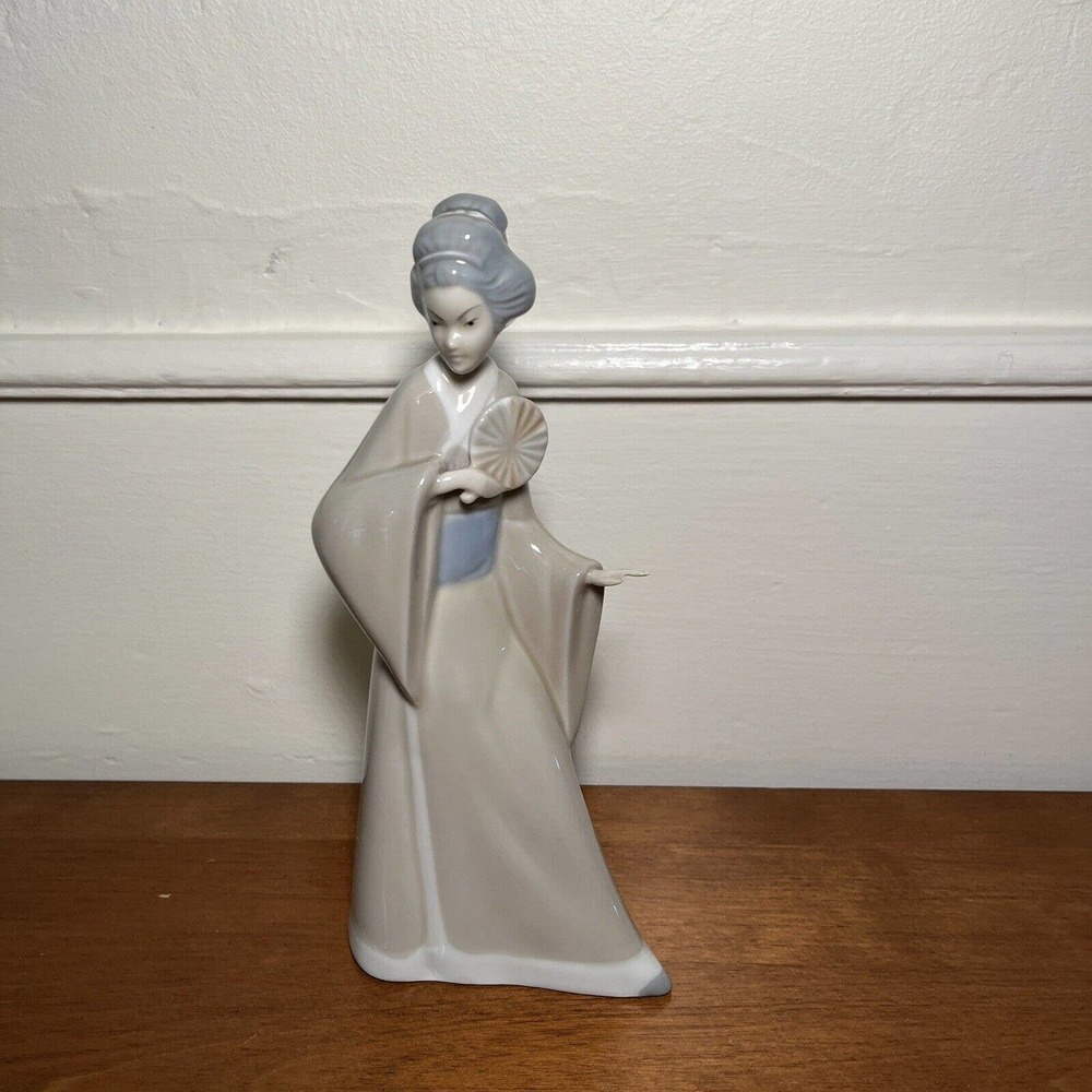 Vintage Miguel Requena Japanese Geisha Figurine Valencia Spain Porcelain